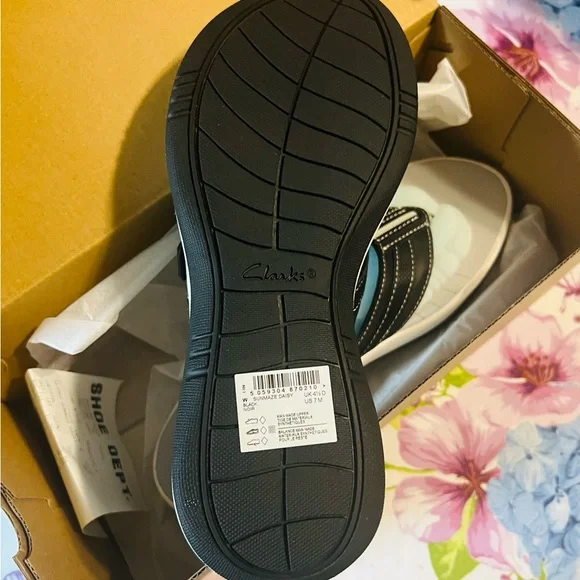 Clarks Black and White Slide Sandals Sunmaze Daisy size 7M - Picture 4 of 6